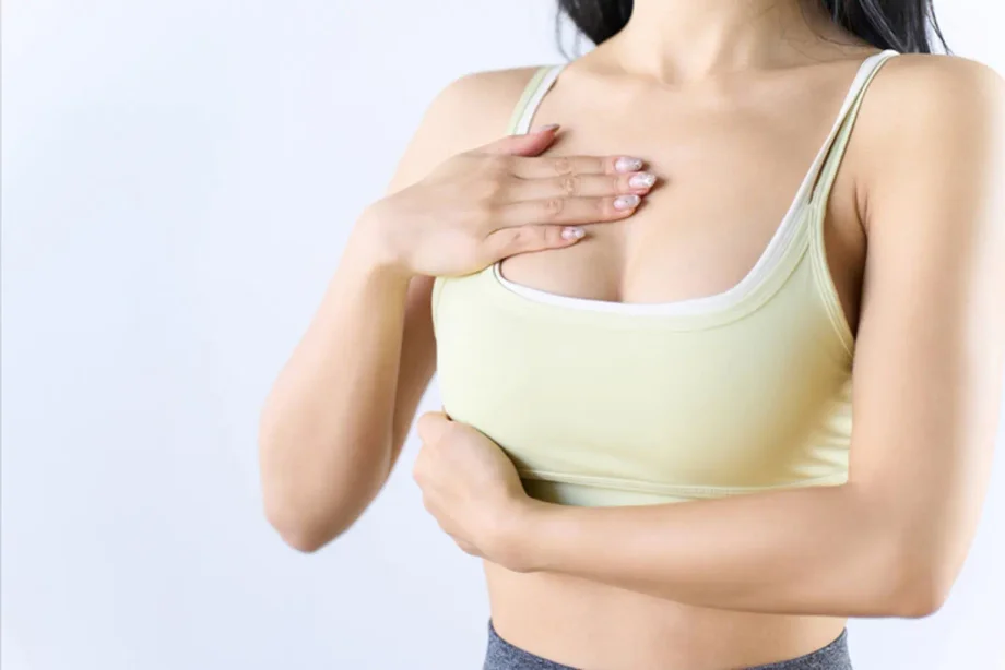 隆乳手術