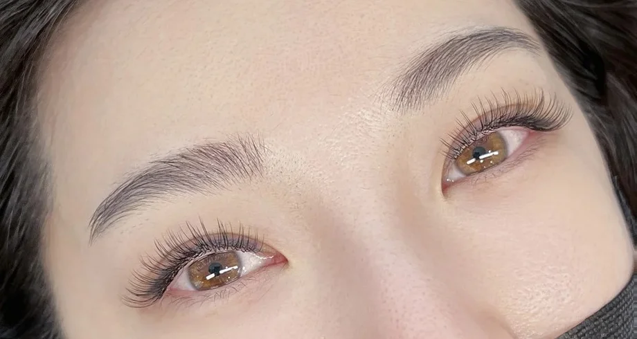 Overseas Lash Extensions vs. K-Beauty Lash Extensions: The Results Are Different From the Start